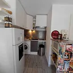 شقة Bel Appartement, Proche Les Sablettes لا سين سور مير