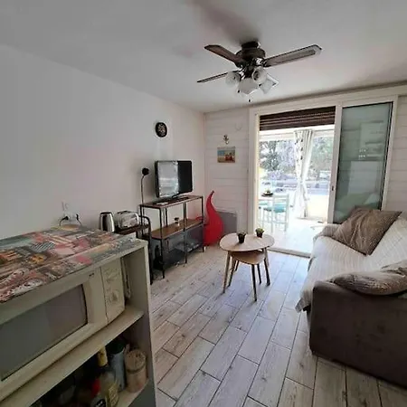 Bel Appartement, Proche Les Sablettes Apartment